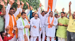 सुलतानपुर। शहर के ऐतिहासिक एवं धार्मिक महत्व वाले सीताकुंड घाट को गोमती कॉरिडोर के रूप में विकसित करने की दिशा में शुक्रवार को महत्वपूर्ण कदम उठाया गया