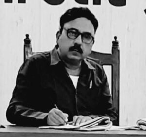 अपर जिला सहकारी अधिकारी अवधेश सिंह ने वाराणसी मे योगदान किया।