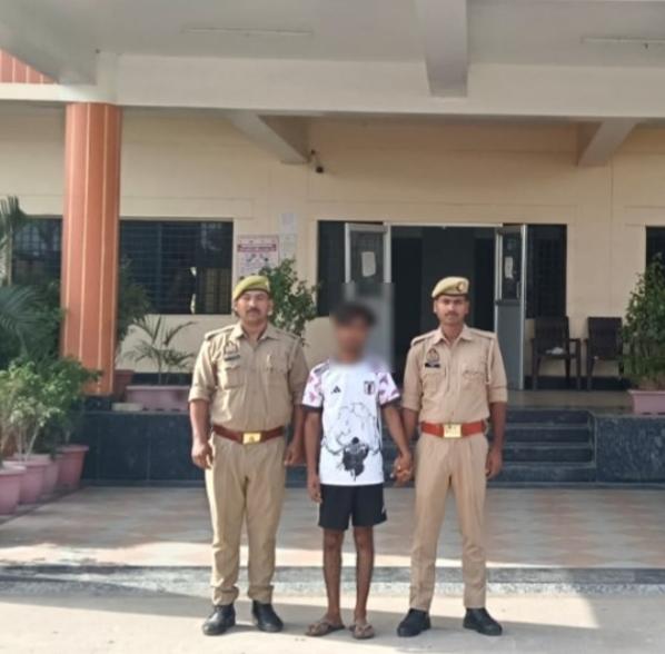 बंधुआकला थाना क्षेत्र में दुष्कर्म और पॉक्सो एक्ट के मामले में पुलिस ने बड़ी कार्रवाई करते हुए मुकदमा दर्ज होने के महज दो घंटे के भीतर आरोपी को गिरफ्तार कर लिया