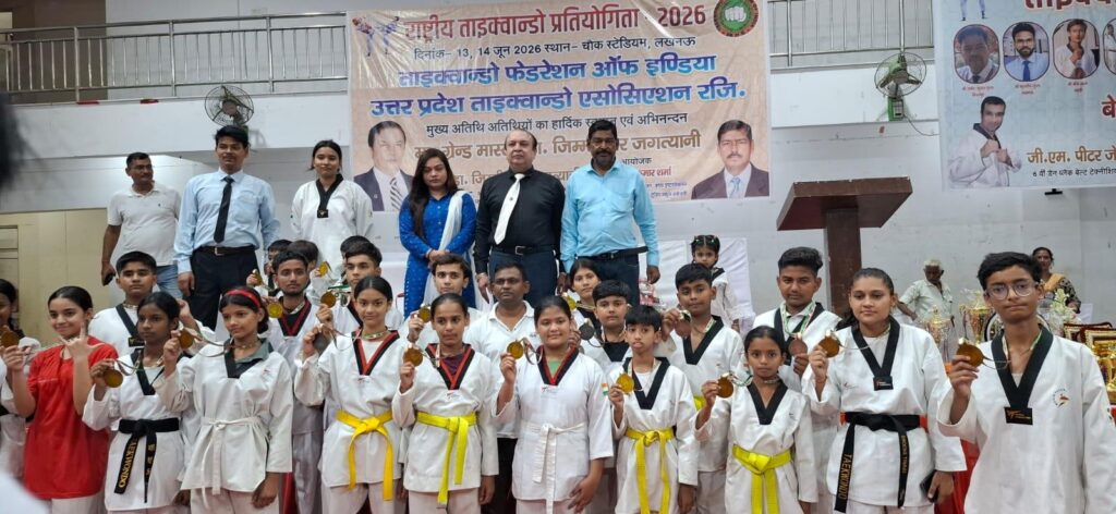 लखनऊ चौक स्टेडियम में चमके बनारस के सितारे,इंडियन केयर सोशल फाउंडेशन ने जीता राष्ट्रीय स्तर पर दूसरा स्थान।