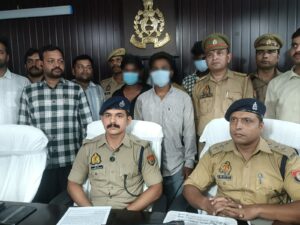 वाराणसी में हत्या कांड का खुलासा,4 आरोपी गिरफ्तार देशी पिस्टल और 2 बाइक बरामद